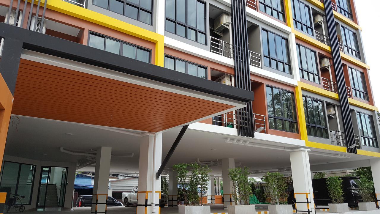 The All 24 Luxury Residence Bangkok Esterno foto