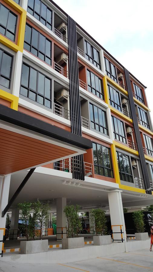 The All 24 Luxury Residence Bangkok Esterno foto