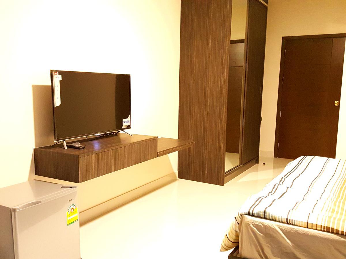 The All 24 Luxury Residence Bangkok Esterno foto