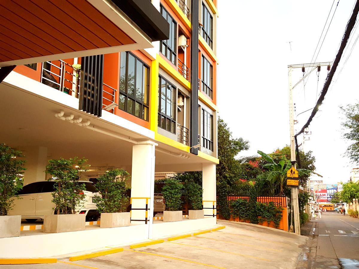 The All 24 Luxury Residence Bangkok Esterno foto